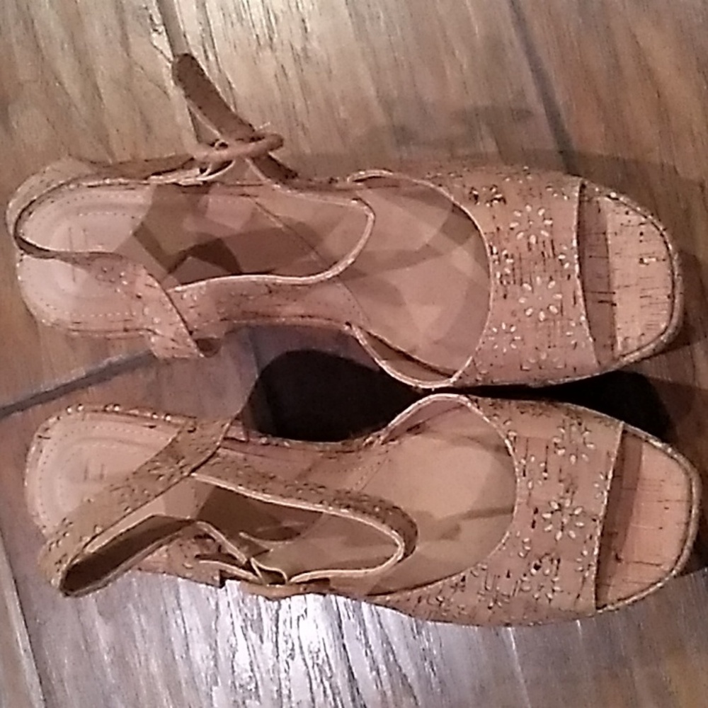JustFab Pretty Petals Platform Wedge Sandal